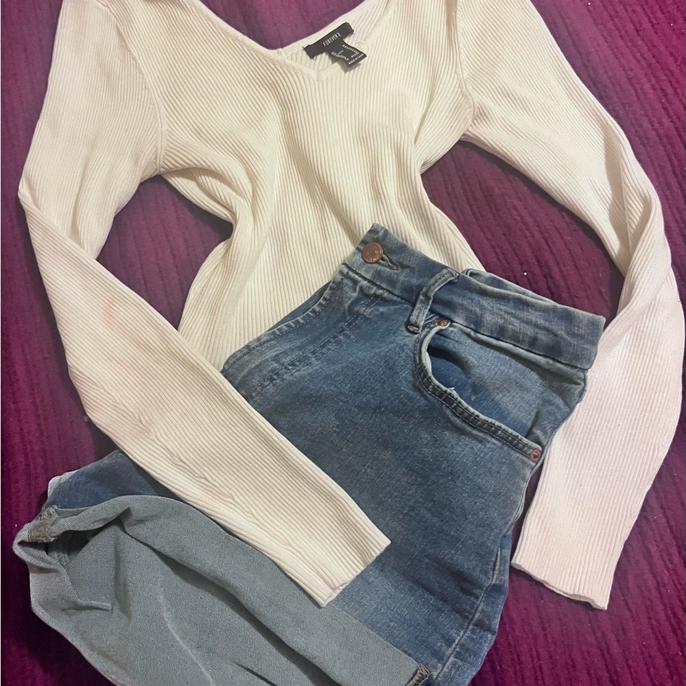 Cream Ribbed Sweater and Blue Denim Shorts